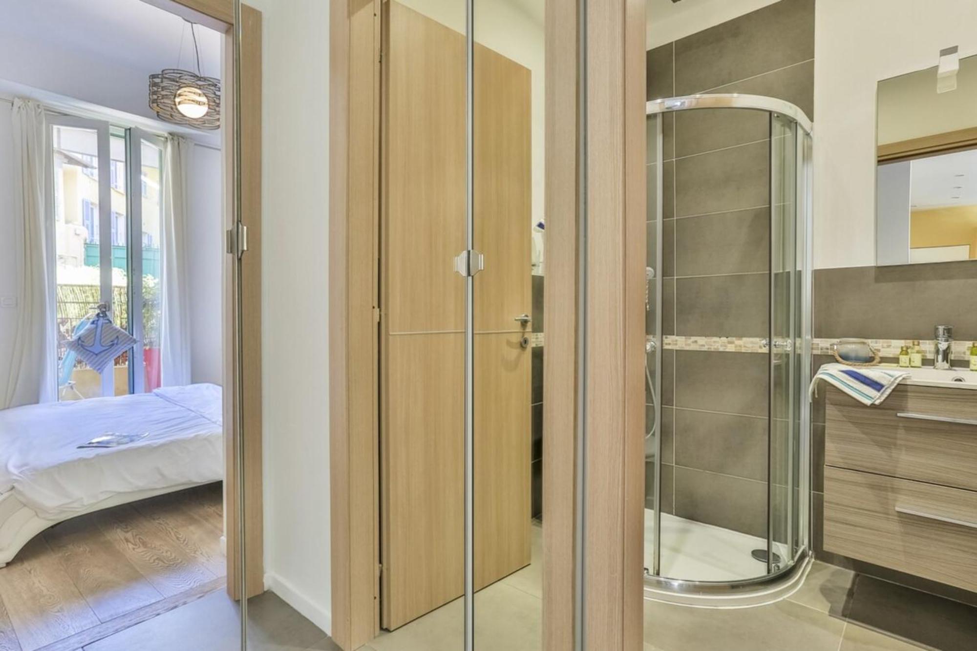 France 82 D - 2 Rooms - Terrace - 1 Min To The Sea Nice Luaran gambar