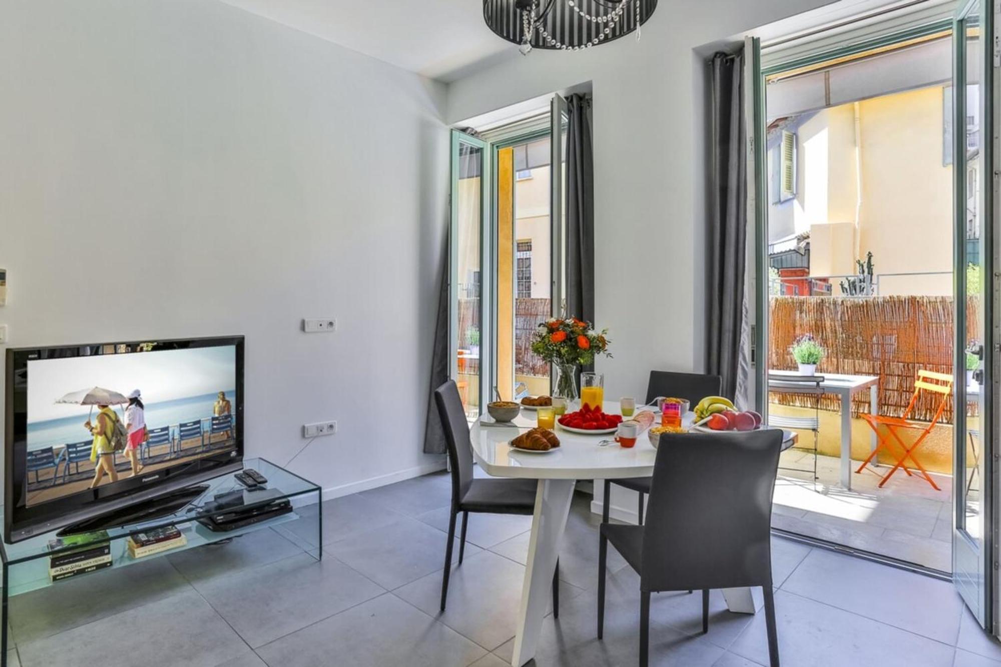 France 82 D - 2 Rooms - Terrace - 1 Min To The Sea Nice Luaran gambar
